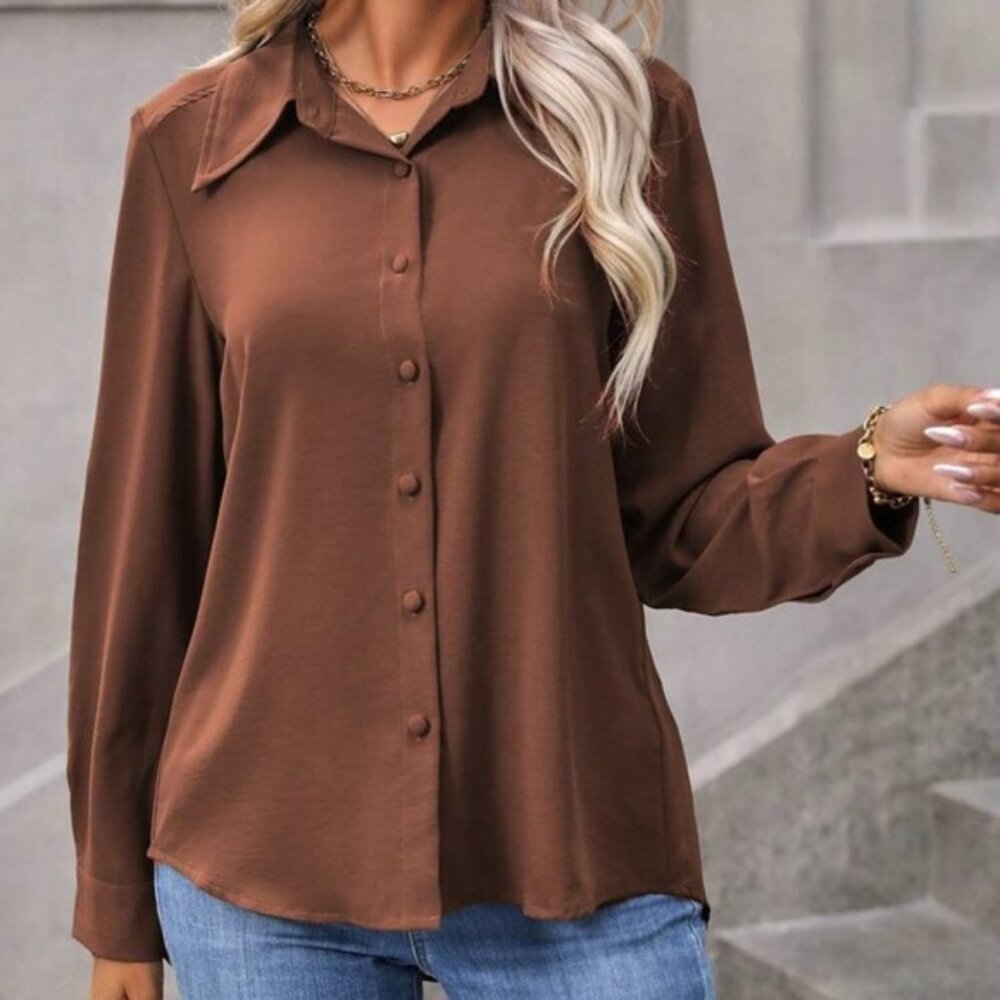 Multicolored Relaxed Buttoned Notched Collar Top